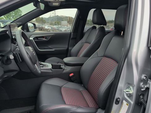 Certified 2025 Toyota RAV4 XSE image 8