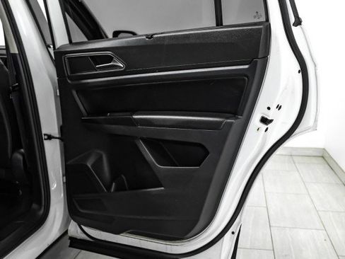 Used 2019 Volkswagen Atlas SE image 42