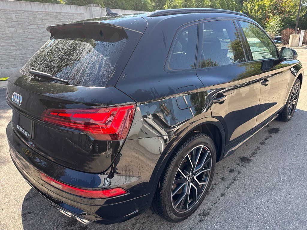 Used 2021 Audi SQ5 Premium Plus w/ Premium Plus Package AWD/4WD image 5