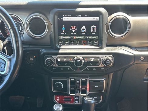 Used 2021 Jeep Wrangler Unlimited Rubicon AWD/4WD image 16