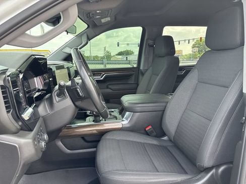 Certified 2023 Chevrolet Silverado 1500 LT Trail Boss w/ LPO, Dark Essentials Package AWD/4WD image 19