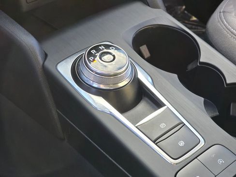 Used 2020 Ford Escape SE image 15