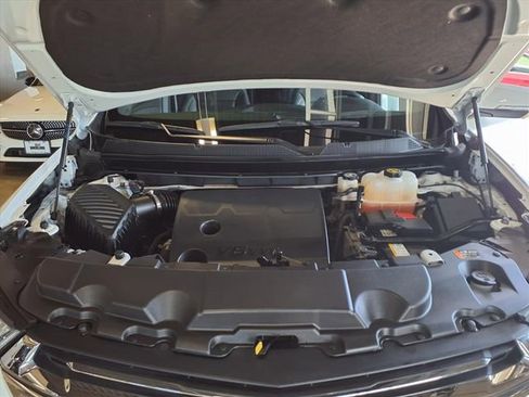 Used 2023 Chevrolet Traverse LT w/ LT Premium Package image 11