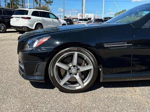 Used 2015 Mercedes-Benz SLK 250 image 10