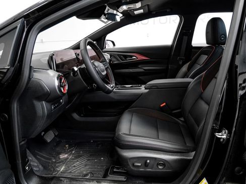 Used 2026 Chevrolet Equinox EV RS FWD image 4