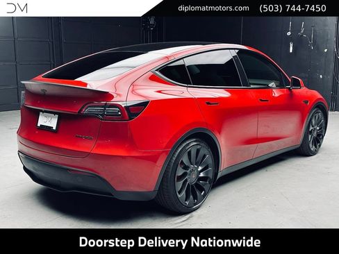 Used 2022 Tesla Model Y Performance AWD/4WD image 6