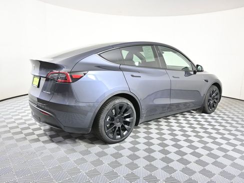 Used 2023 Tesla Model Y Long Range AWD/4WD image 6