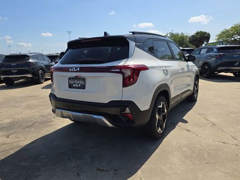New 2026 Kia Seltos S FWD image 8