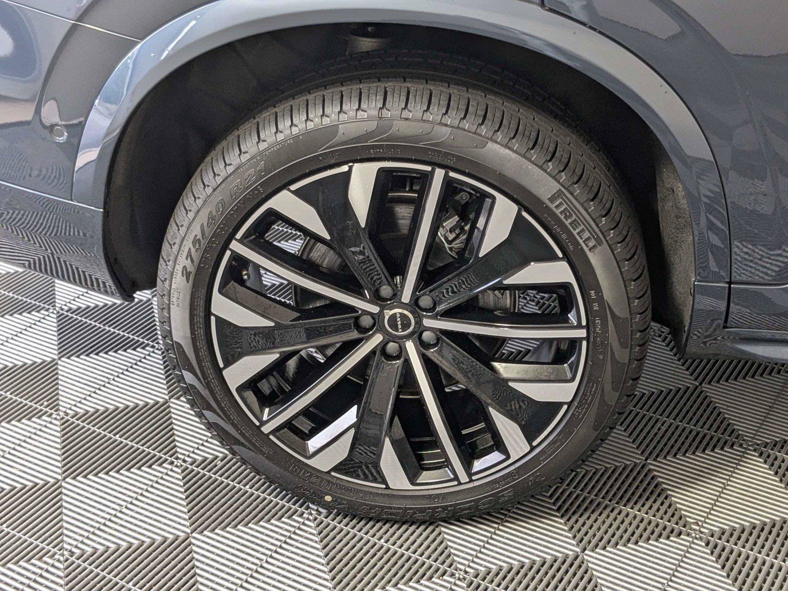 Used 2026 Volvo XC90 B6 Ultra w/ Protection Package Premier AWD/4WD image 11