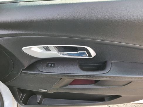 Used 2016 Chevrolet Equinox LTZ w/ Enhanced Convenience Package image 21