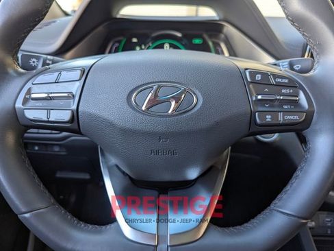 Used 2022 Hyundai Ioniq SEL image 15