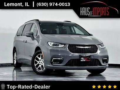 Used 2022 Chrysler Pacifica Touring-L