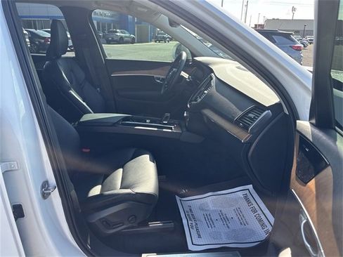 Used 2023 Volvo XC90 T8 Plus image 24
