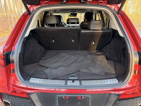 Used 2023 Genesis GV70 2.5T w/ Advanced Package image 12