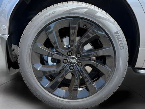 New 2025 Land Rover Discovery Sport S AWD/4WD image 12