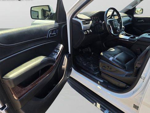 Used 2015 GMC Yukon SLT AWD/4WD image 24