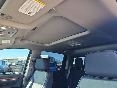 Used 2026 GMC Sierra 1500 Denali w/ Denali Reserve Package AWD/4WD image 15