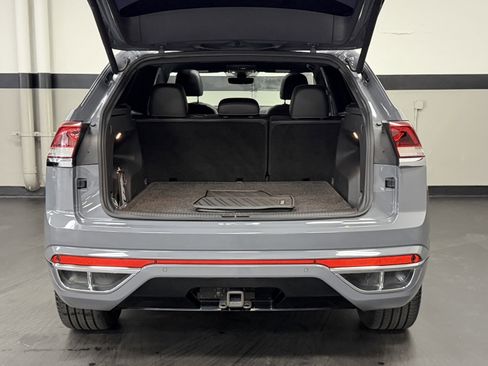 Used 2020 Volkswagen Atlas Cross Sport SEL Premium R-Line image 16