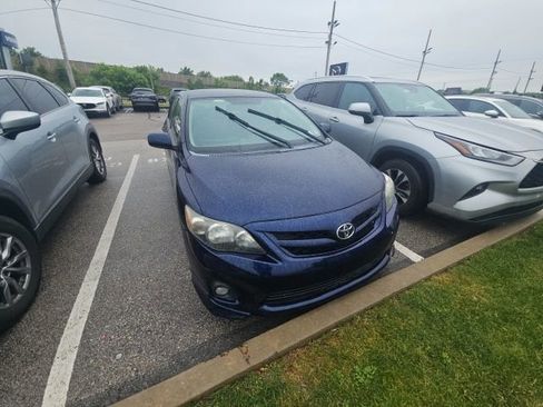 Used 2013 Toyota Corolla S FWD image 15