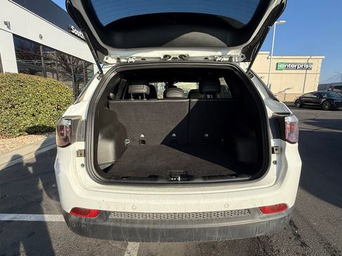 Used 2024 Jeep Compass Limited image 27