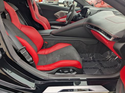 Used 2024 Chevrolet Corvette Stingray Premium Cpe w/ Z51 Performance Package image 22