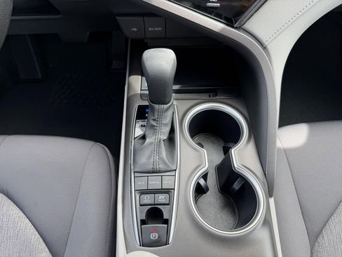 Used 2024 Toyota Camry LE image 29