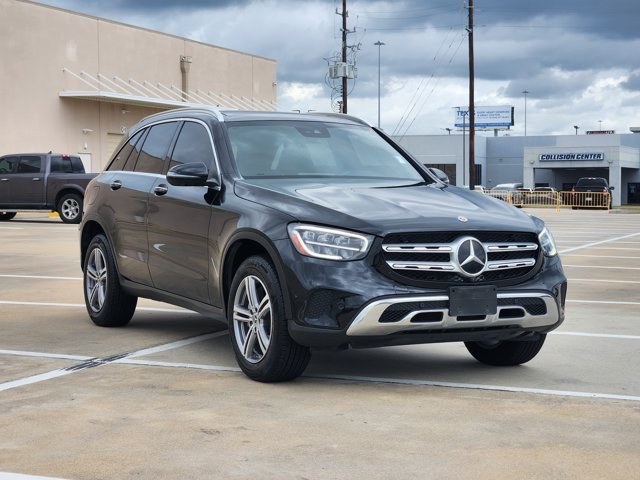Used 2022 Mercedes-Benz GLC 300 image 3