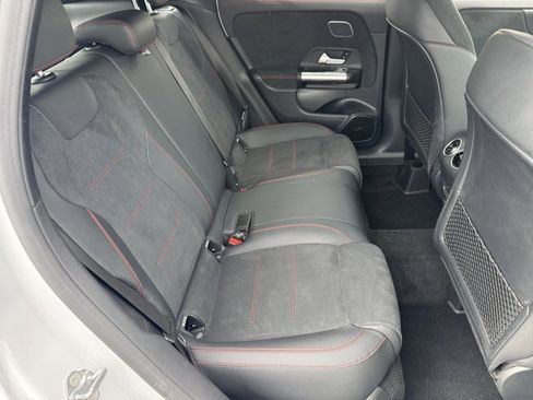 Used 2023 Mercedes-Benz GLA 250 image 8