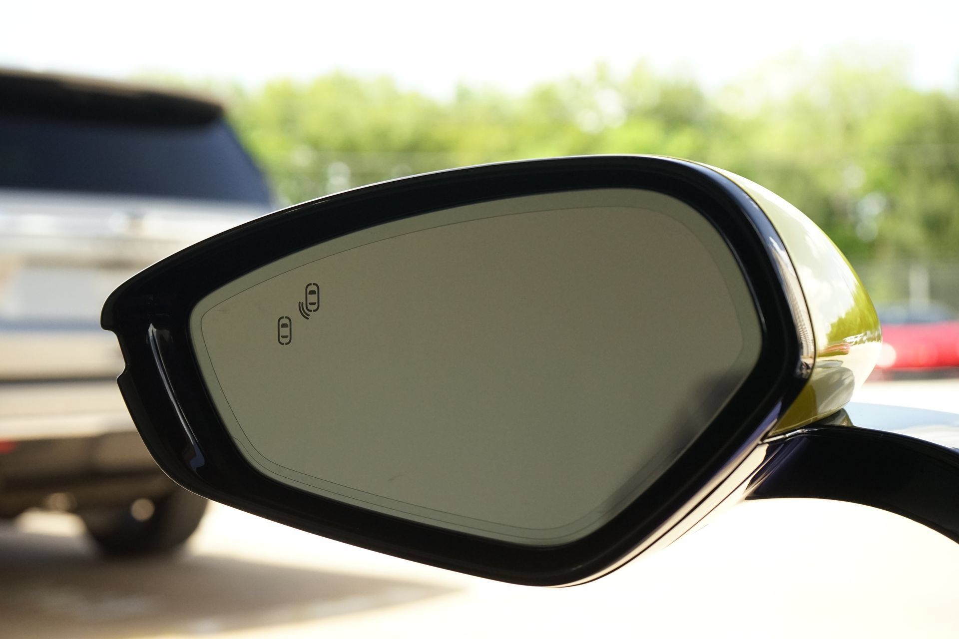 Used 2026 Lotus Emira SE RWD image 25