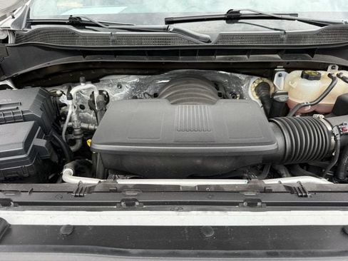 Used 2024 Chevrolet Silverado 1500 Custom Trail Boss AWD/4WD image 31