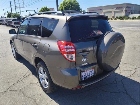 Used 2012 Toyota RAV4 4WD w/ Upgrade Value Pkg image 16