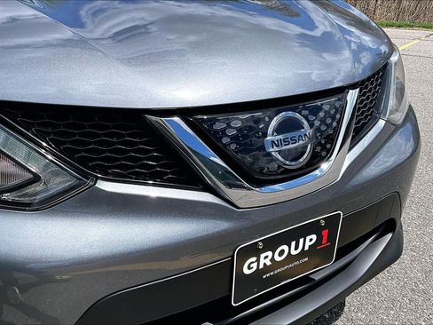 Used 2018 Nissan Rogue Sport SV AWD/4WD image 31