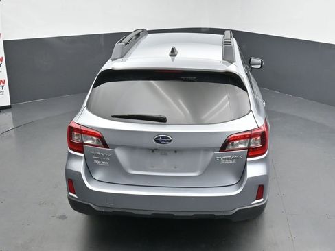 Used 2017 Subaru Outback 2.5i Premium AWD/4WD image 16