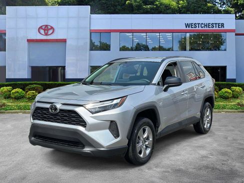 Used 2025 Toyota RAV4 LE image 8