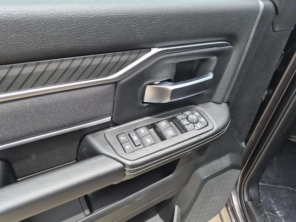 New 2026 RAM 3500 Lone Star AWD/4WD image 12