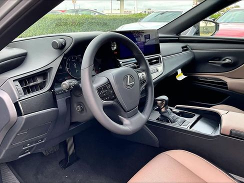 New 2025 Lexus ES 350 w/ Premium Package image 10