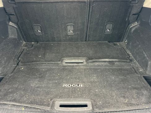 Used 2021 Nissan Rogue SL image 16