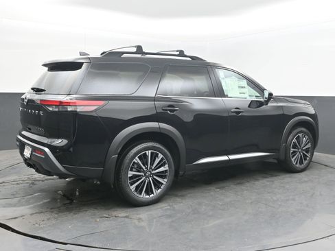 New 2026 Nissan Pathfinder Platinum AWD/4WD image 7