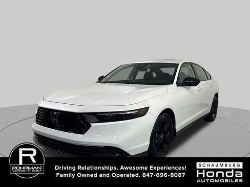 Certified 2025 Honda Accord SE image 2