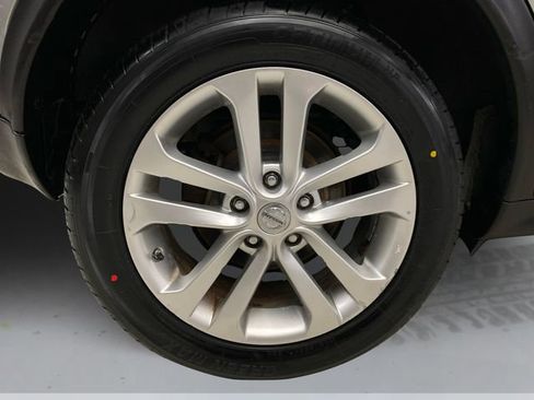 Used 2011 Nissan Juke SV image 17