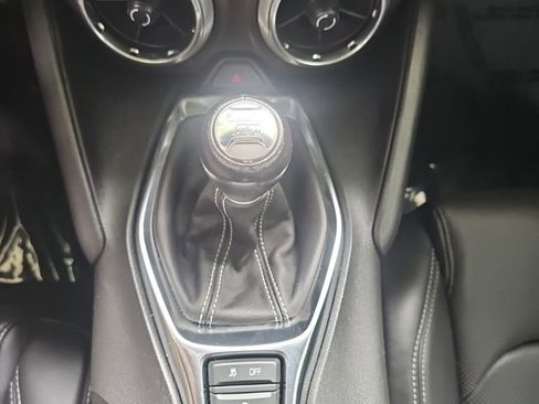 Used 2020 Chevrolet Camaro LT RWD image 29