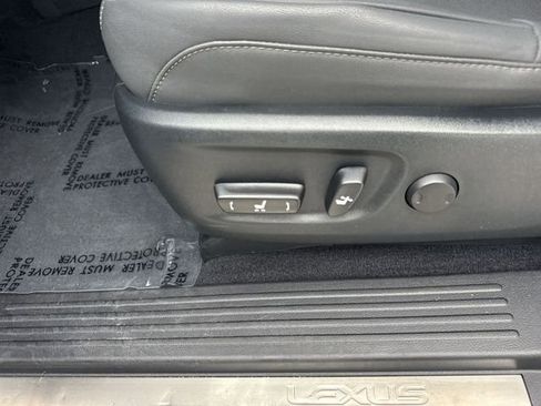Used 2023 Lexus GX 460 Premium w/ Accessory Package AWD/4WD image 12