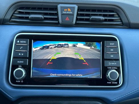 Used 2025 Nissan Versa SV FWD image 22