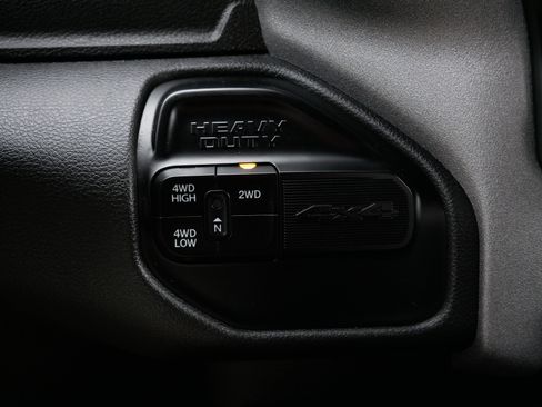 Used 2024 RAM 2500 Tradesman w/ Chrome Appearance Group image 26