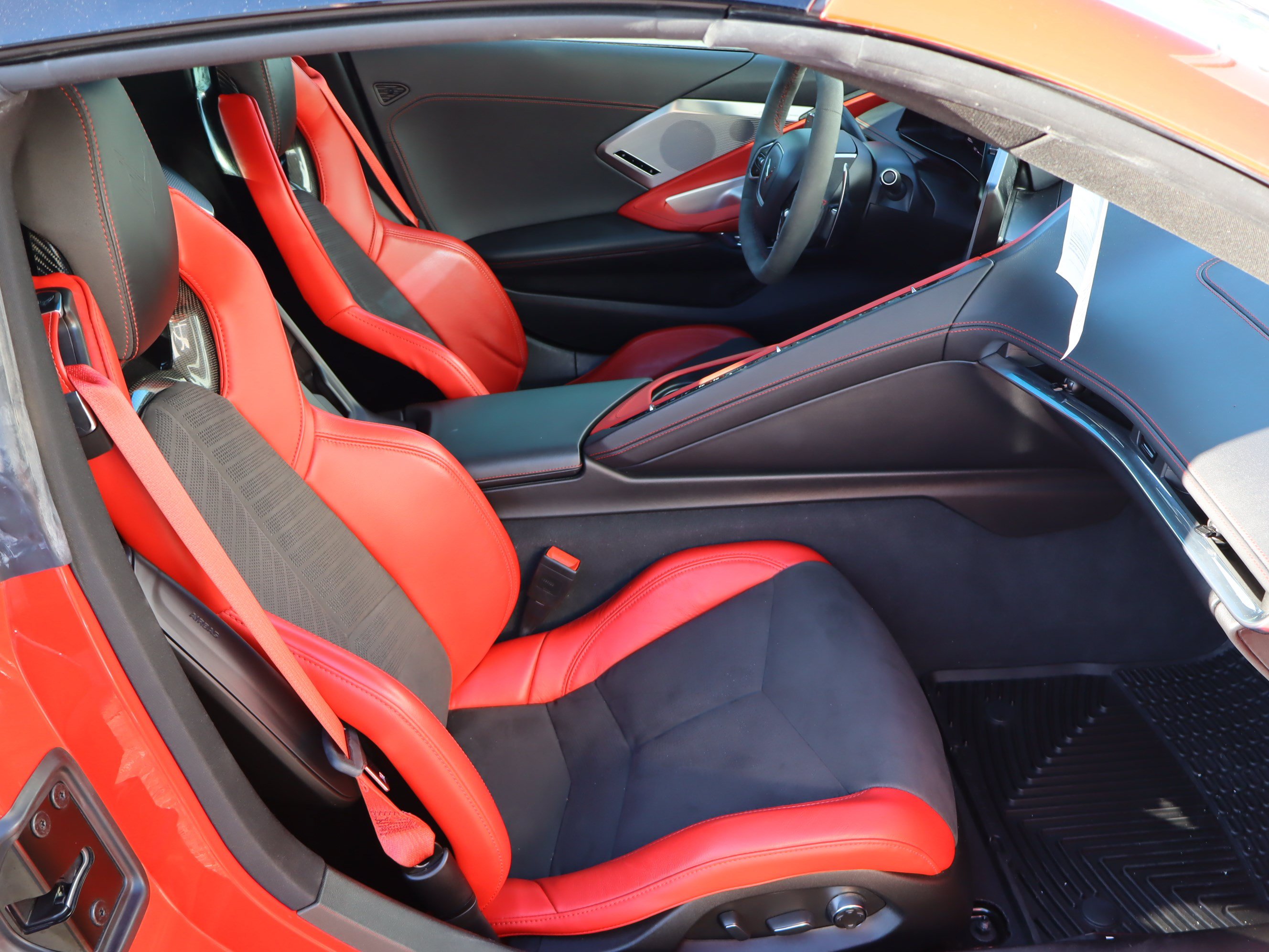 Used 2020 Chevrolet Corvette Stingray Preferred Cpe w/ 2LT Preferred Equipment Group RWD image 35