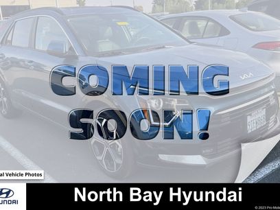 Used 2025 Kia Niro EX Touring