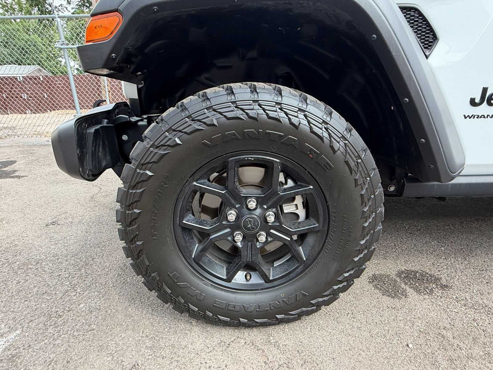 Used 2025 Jeep Wrangler Unlimited Sport AWD/4WD image 28