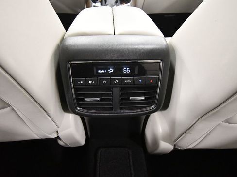 Used 2021 MAZDA CX-9 Signature image 18