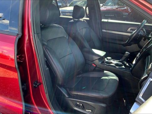 Used 2016 Ford Explorer Sport w/ Equipment Group 401A AWD/4WD image 8
