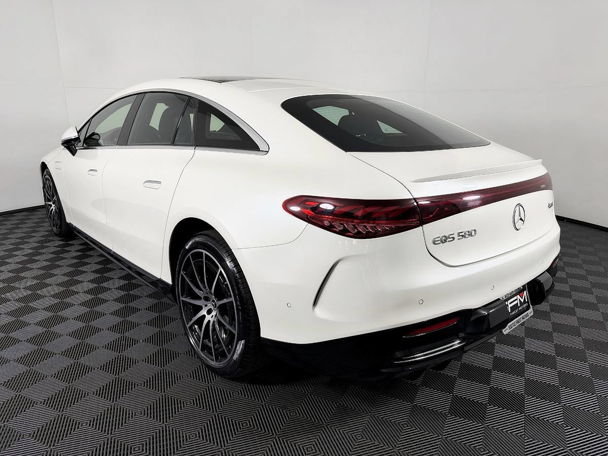Used 2022 Mercedes-Benz EQS 580 4MATIC Sedan image 17